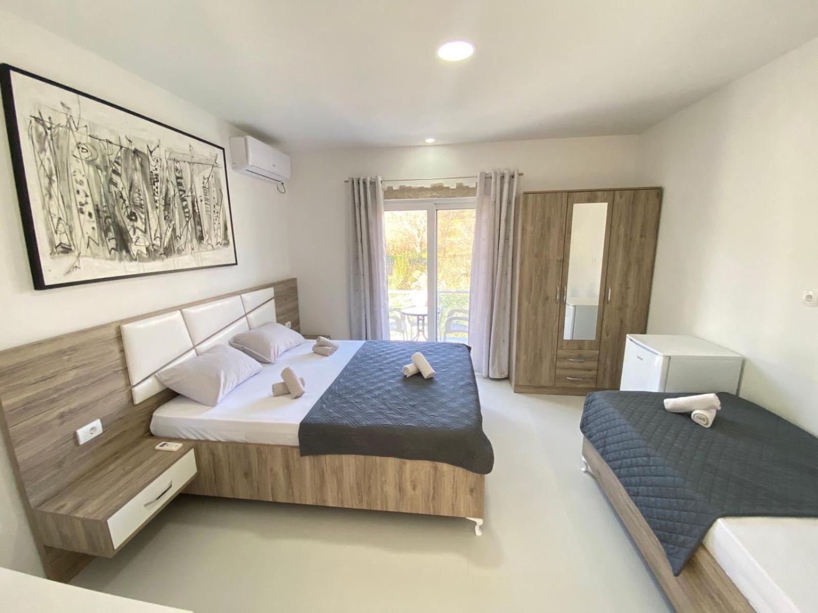 Gjinaj Apartments Ulcinj Bagian luar foto