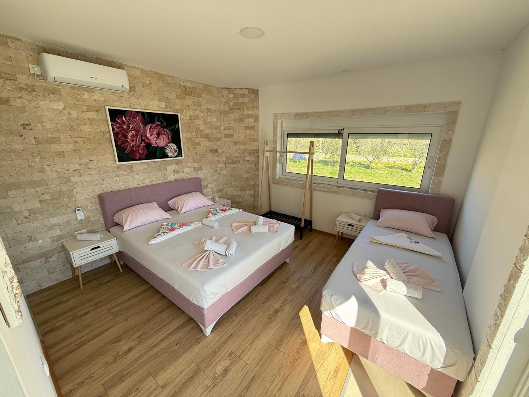 Gjinaj Apartments Ulcinj Bagian luar foto
