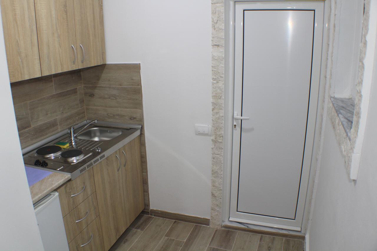 Gjinaj Apartments Ulcinj Bagian luar foto